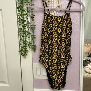 Sunflower print Jolyn suit limited edition